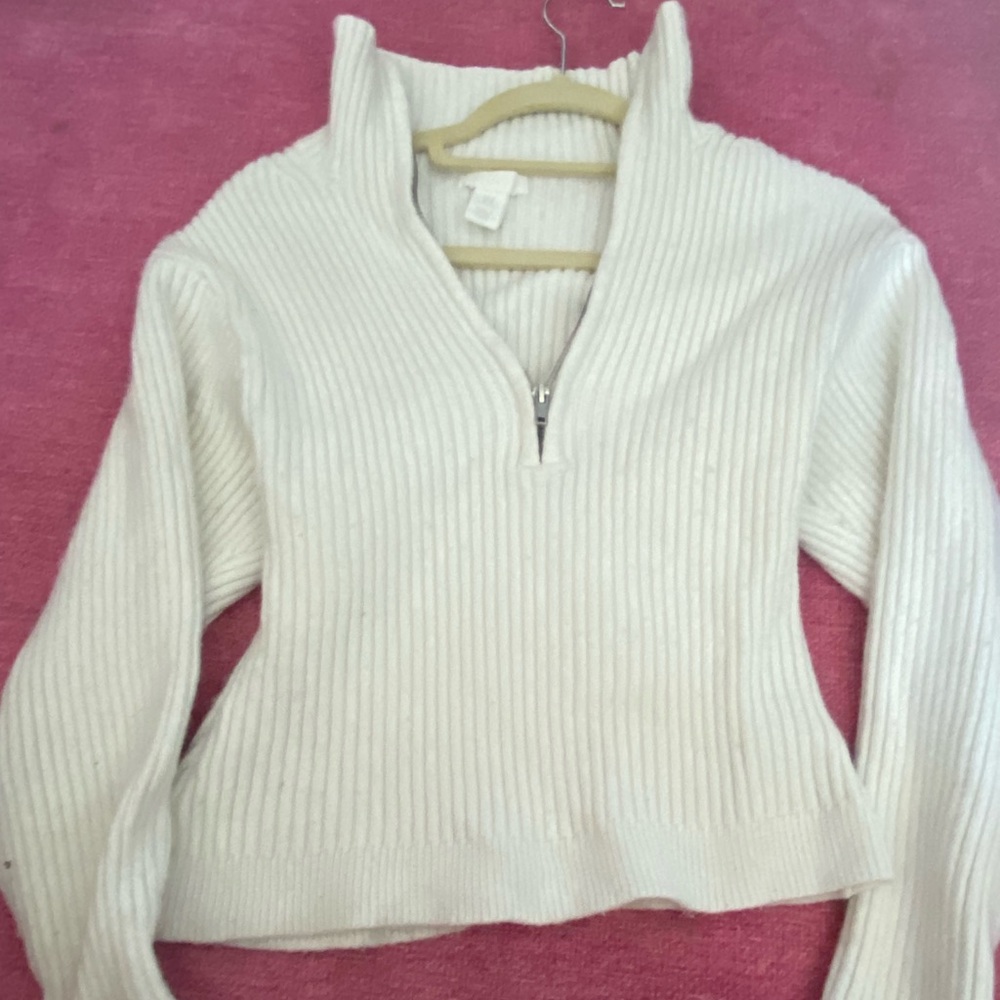 H&M white 1/2 zip sweater with high neck